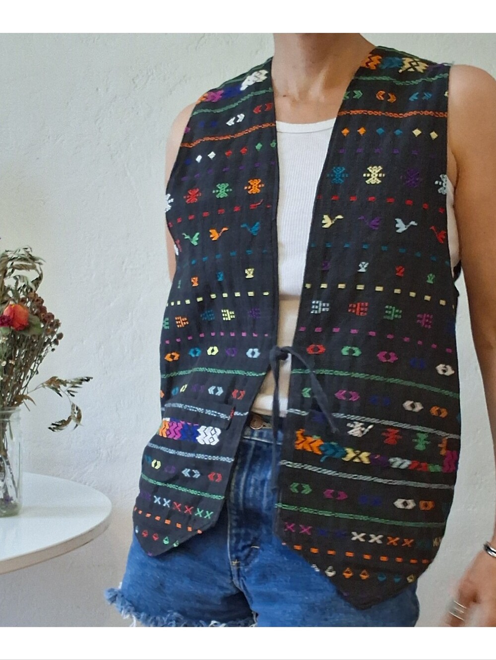 VTG Guatemalan Hand Embroidered Folk Art Animal Vest Boho